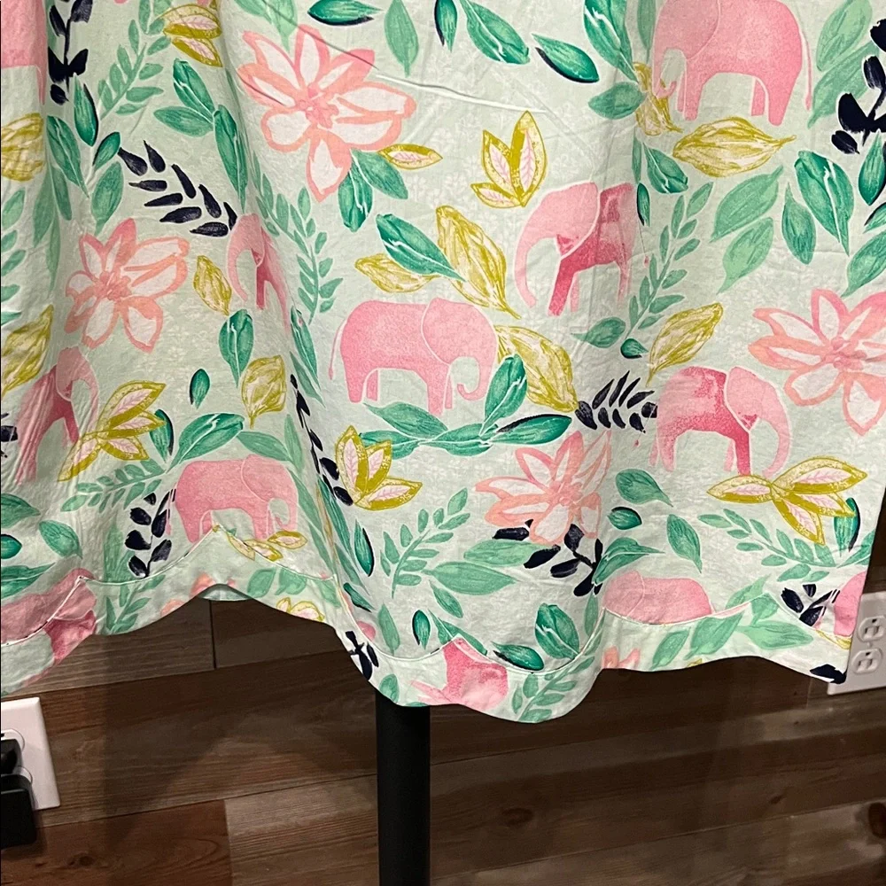 NWT Crown & Ivy sleeveless print dress with scalloped neckline and hem. 14 - Picture 7 of 8